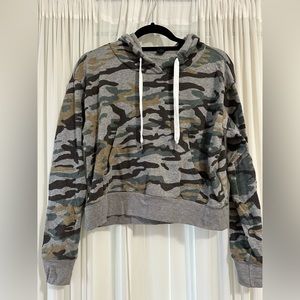 Cameo hoodie